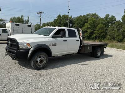 2018 Ram 5500 4x4 Crew-Cab Flatbed Truck