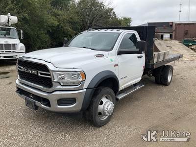 2022 RAM 5500 Flatbed Truck