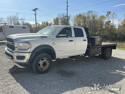 2019 Ram 5500 4x4 Crew-Cab Flatbed Truck