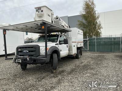 Altec AT37G, 42 ft, Articulating & Telescopic Bucket Truck
