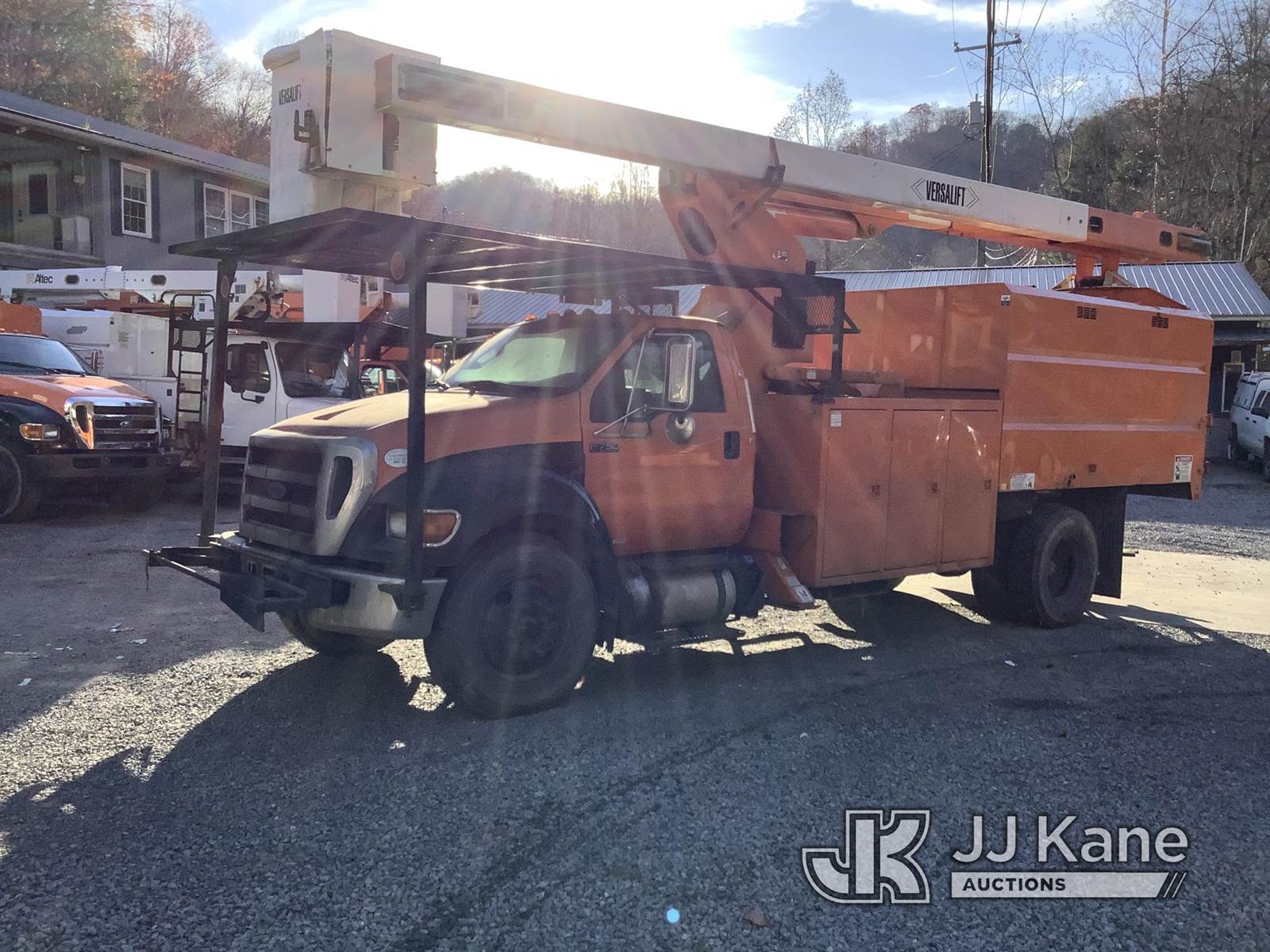 2013 Versalift VO270E, 75 ft, OverCenter Elevator Bucket Truck For Sale, 65,022 Miles