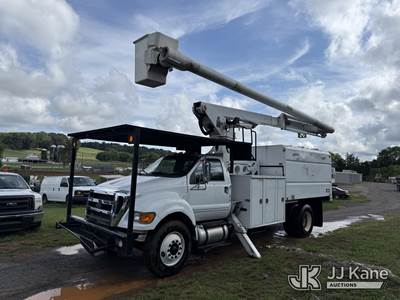 Ford F-750 Forestry Bucket Truck