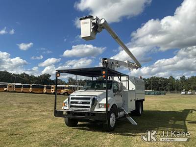 Altec LRV60-E70, 75 ft, Over-Center Elevator Bucket Truck