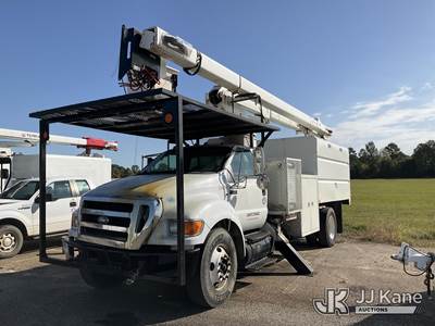 HiRanger XT60/70, 70 ft, Elevator Bucket Truck
