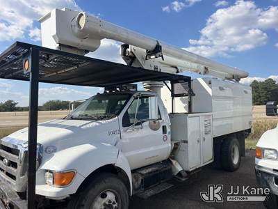 Altec LRV-55, 60 ft, Bucket Truck