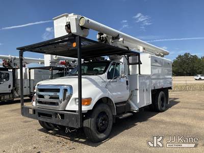 Altec LRV-55, 55 ft, Bucket Truck