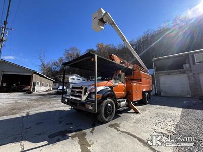 Altec LR760E70, 75 ft, Over-Center Elevator Bucket Truck