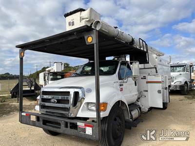 Altec LR760E70, 75 ft, Over-Center Elevator Bucket Truck