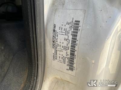 Altec LR760E70, 75 ft, Over-Center Elevator Bucket Truck