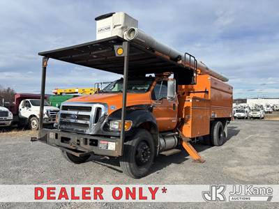 ALTEC LR760E70, 400 Lb 70 ft, Elevator Bucket Truck