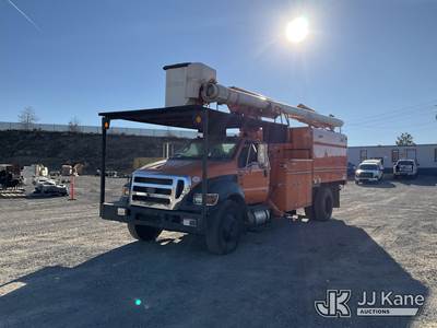 Altec LR760E70, 75 ft, Over-Center Elevator Bucket Truck