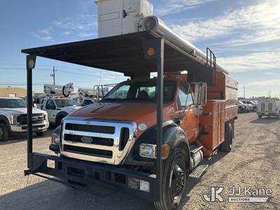 Altec LR760E70, 75 ft, Over-Center Elevator Bucket Truck