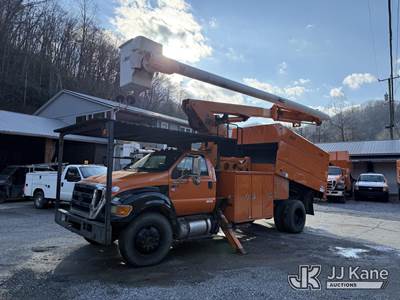 Altec LR760E70, 75 ft, Over-Center Elevator Bucket Truck