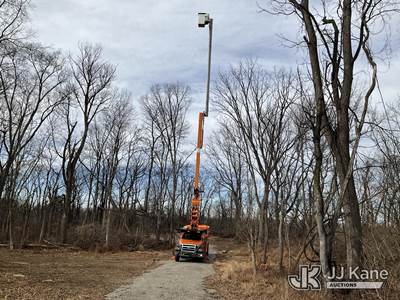 Altec LR760E70, 75 ft, Over-Center Elevator Bucket