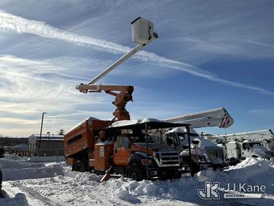 Altec LR760E70, 75 ft, Over-Center Elevator Bucket Truck
