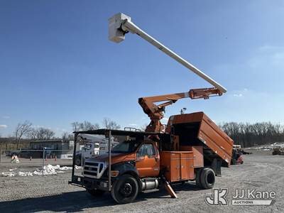 Altec LR760E70, 75 ft, Over-Center Elevator Bucket Truck