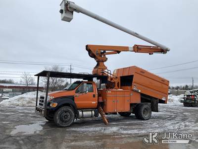 Altec LR760E70, 75 ft, Over-Center Elevator Bucket Truck