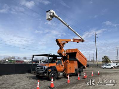 Altec LR760E70, 75 ft, Over-Center Elevator Bucket