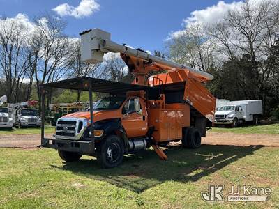 Altec LR760E70, 75 ft, Over-Center Elevator Bucket Truck