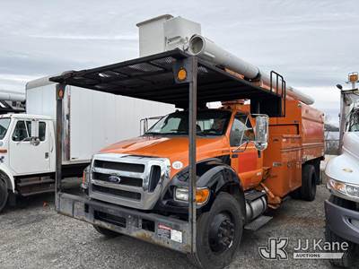 Altec LR760E70, 75 ft, Over-Center Elevator Bucket Truck