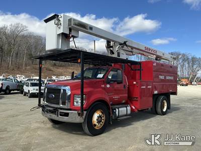 Versalift VO260REV-03, 65 ft, Over-Center Bucket Truck