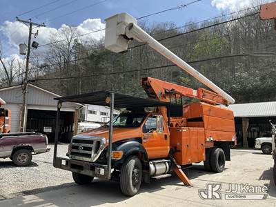 Altec LR760E70, 75 ft, Over-Center Elevator Bucket Truck