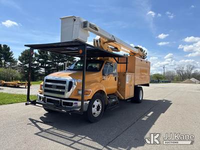 Terex/Telelect Hi-Ranger XT-55, 60 ft, Over-Center Bucket Truck