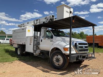 Altec LR756, Over-Center Bucket Truck