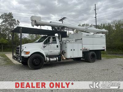 Altec LR760E70, 75 ft, Over-Center Elevator Bucket Truck