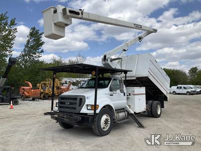 Terex XT60, 65 ft, Over-Center Bucket Truck