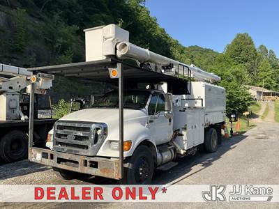 Altec LR760E70, 75 ft, Over-Center Elevator Bucket Truck