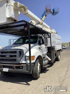 HiRanger XT60, 65 ft, Over-Center Bucket Truck