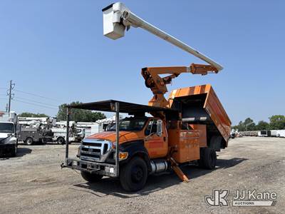 Altec LR760E70, 75 ft, Over-Center Elevator Bucket Truck