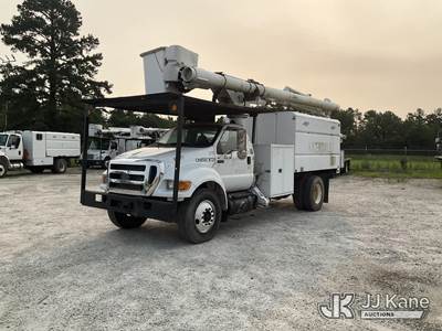 Altec LR7-56, 61 ft, Over-Center Bucket Truck