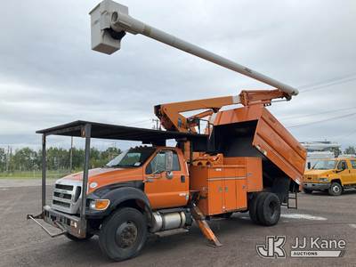 Altec LR760E70, Over-Center Elevator Bucket Truck