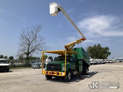 Altec LR758, 63 ft, Over-Center Bucket