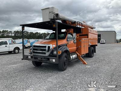 Altec LR760E70, 75 ft, Over-Center Elevator Bucket Truck
