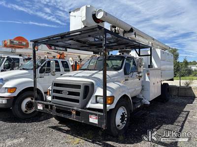 Altec LRV-60E70, 75 ft, Over-Center Elevator Bucket Truck