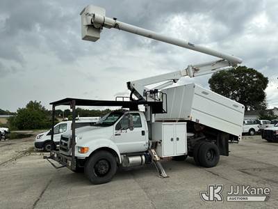 Altec LR756, Over-Center Bucket Truck