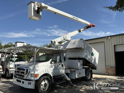 Lift-All LSS55-1S, 60 ft, Over-Center Bucket Truck
