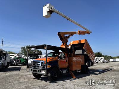 Altec LR760E70, 75 ft, Over-Center Elevator Bucket Truck
