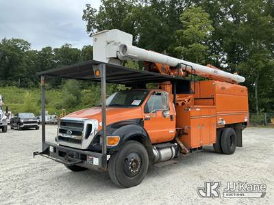 Altec LR760E70, 75 ft, Over-Center Elevator Bucket Truck