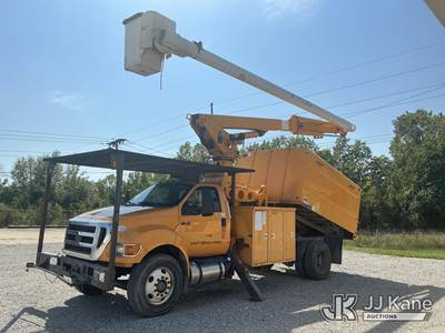 Altec LR760-E70, 75 ft, Over-Center Elevator Bucket Truck