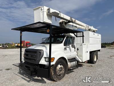 HiRanger XT55, 60 ft, Articulating & Telescopic Bucket Truck