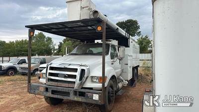 Altec LR756, 61 ft, Over-Center Bucket