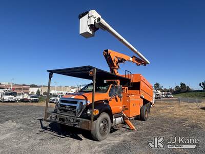 Altec LR760E70, 400 Lb 75 ft, Over-Center Elevator Bucket Truck