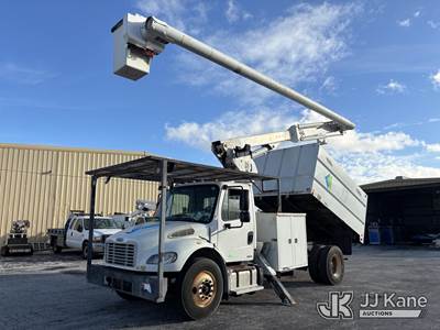 Altec LRV-58, 63 ft, Over-Center Bucket Truck