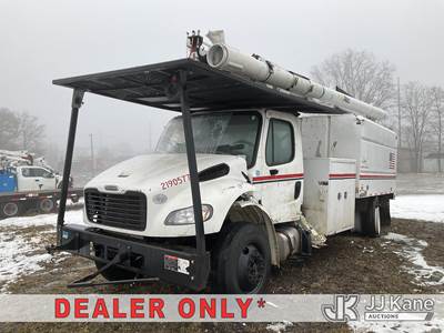 Altec LR8-56, 61 ft, Over-Center Bucket Truck