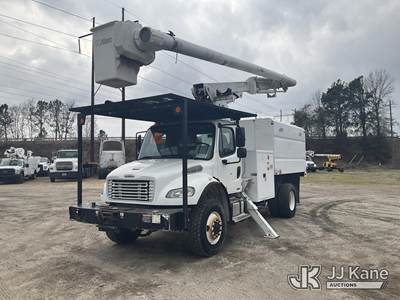 Altec LRV-56, 61 ft, Over-Center Bucket Truck