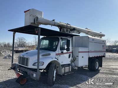 Altec LR758, 63 ft, Over-Center Bucket Truck